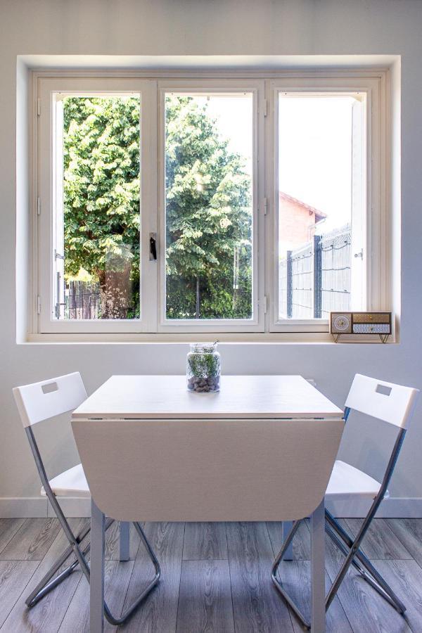 Maisonnette Avec Jardin, Parc Du Chene Appartement Bron
